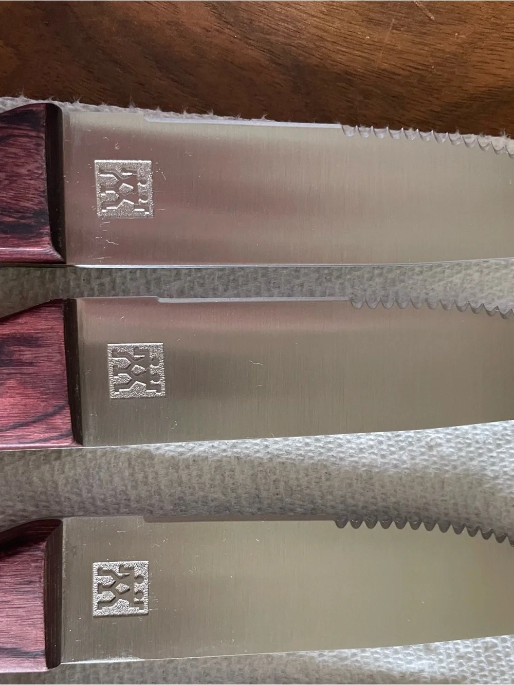 New Zwilling Set of 3 Serrated Steak Knife Set 🥩